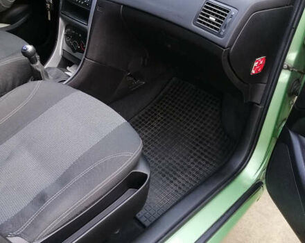 Зелений Пежо 307, об'ємом двигуна 1.4 л та пробігом 284 тис. км за 3000 $, фото 12 на Automoto.ua