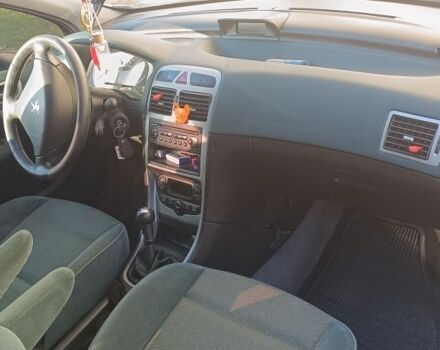 Зелений Пежо 307, об'ємом двигуна 2 л та пробігом 310 тис. км за 3700 $, фото 6 на Automoto.ua