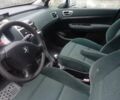 Зелений Пежо 307, об'ємом двигуна 1.59 л та пробігом 300 тис. км за 3799 $, фото 1 на Automoto.ua