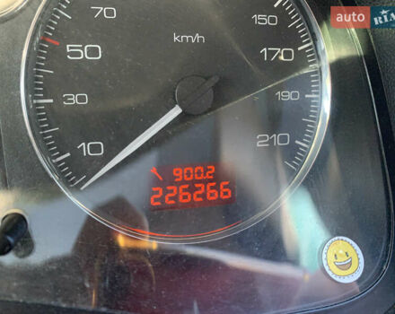 Зелений Пежо 307, об'ємом двигуна 1.6 л та пробігом 226 тис. км за 4300 $, фото 5 на Automoto.ua