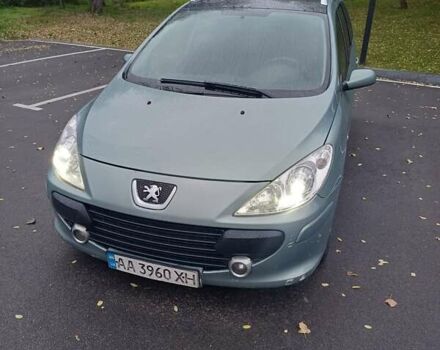 Зелений Пежо 307, об'ємом двигуна 2 л та пробігом 262 тис. км за 3600 $, фото 5 на Automoto.ua