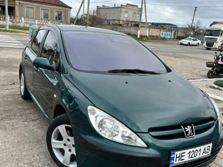 Зелений Пежо 307, об'ємом двигуна 2 л та пробігом 200 тис. км за 4000 $, фото 1 на Automoto.ua