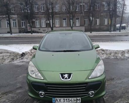 Зелений Пежо 307, об'ємом двигуна 2 л та пробігом 244 тис. км за 3500 $, фото 1 на Automoto.ua