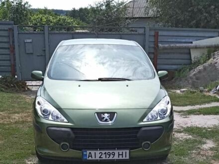 Зелений Пежо 307, об'ємом двигуна 1.6 л та пробігом 252 тис. км за 5600 $, фото 1 на Automoto.ua