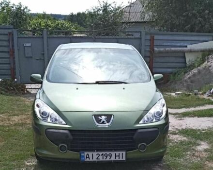 Зелений Пежо 307, об'ємом двигуна 1.6 л та пробігом 252 тис. км за 5600 $, фото 1 на Automoto.ua