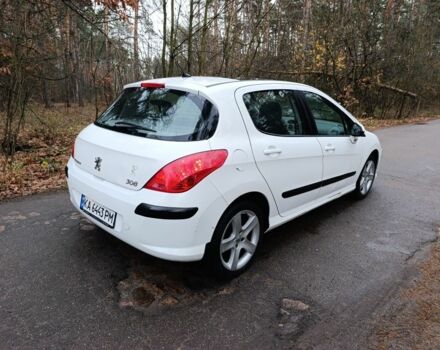 Белый Пежо 308, объемом двигателя 1.6 л и пробегом 110 тыс. км за 5500 $, фото 6 на Automoto.ua