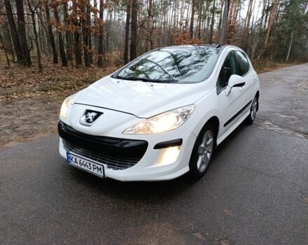 Белый Пежо 308, объемом двигателя 1.6 л и пробегом 110 тыс. км за 5500 $, фото 1 на Automoto.ua