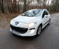 Белый Пежо 308, объемом двигателя 1.6 л и пробегом 110 тыс. км за 5500 $, фото 1 на Automoto.ua