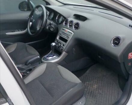 Білий Пежо 308, об'ємом двигуна 1.6 л та пробігом 156 тис. км за 6660 $, фото 3 на Automoto.ua