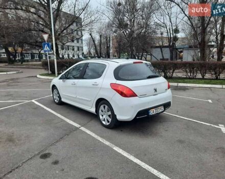 Белый Пежо 308, объемом двигателя 1.6 л и пробегом 150 тыс. км за 6900 $, фото 2 на Automoto.ua