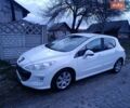 Белый Пежо 308, объемом двигателя 1.6 л и пробегом 224 тыс. км за 5100 $, фото 1 на Automoto.ua