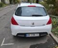 Белый Пежо 308, объемом двигателя 1.6 л и пробегом 1 тыс. км за 4000 $, фото 2 на Automoto.ua