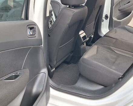 Белый Пежо 308, объемом двигателя 1.6 л и пробегом 121 тыс. км за 6550 $, фото 13 на Automoto.ua