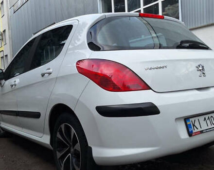 Белый Пежо 308, объемом двигателя 1.6 л и пробегом 121 тыс. км за 6550 $, фото 25 на Automoto.ua