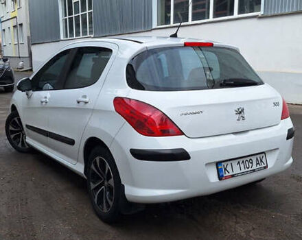 Белый Пежо 308, объемом двигателя 1.6 л и пробегом 121 тыс. км за 6550 $, фото 26 на Automoto.ua