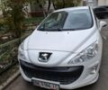 Белый Пежо 308, объемом двигателя 1.6 л и пробегом 1 тыс. км за 4000 $, фото 1 на Automoto.ua