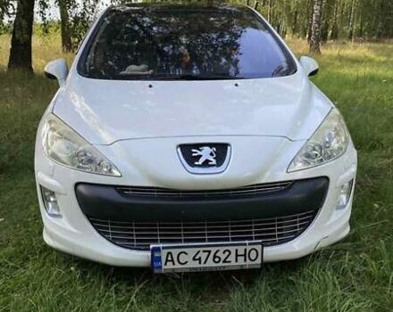 Белый Пежо 308, объемом двигателя 1.6 л и пробегом 155 тыс. км за 5600 $, фото 7 на Automoto.ua
