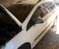Білий Пежо 308, об'ємом двигуна 1.6 л та пробігом 450 тис. км за 4500 $, фото 1 на Automoto.ua