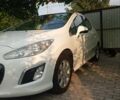 Белый Пежо 308, объемом двигателя 1.6 л и пробегом 255 тыс. км за 7800 $, фото 29 на Automoto.ua