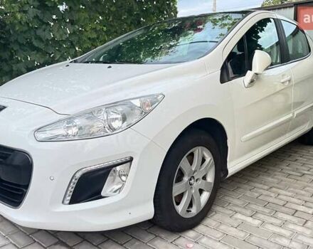 Белый Пежо 308, объемом двигателя 1.6 л и пробегом 255 тыс. км за 7800 $, фото 13 на Automoto.ua