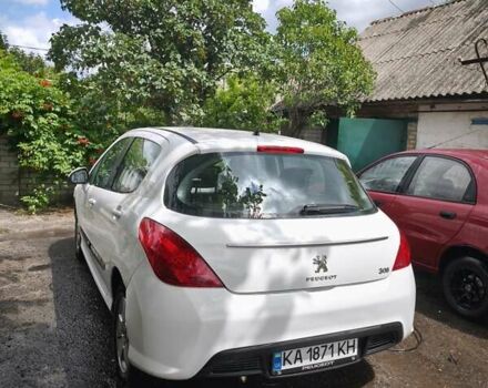 Белый Пежо 308, объемом двигателя 1.6 л и пробегом 289 тыс. км за 6000 $, фото 5 на Automoto.ua