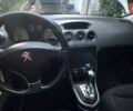 Белый Пежо 308, объемом двигателя 1.6 л и пробегом 255 тыс. км за 7800 $, фото 7 на Automoto.ua