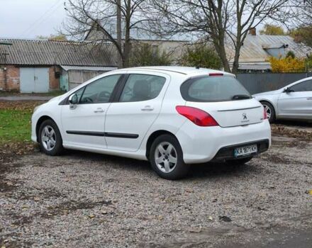Белый Пежо 308, объемом двигателя 1.6 л и пробегом 289 тыс. км за 6000 $, фото 1 на Automoto.ua