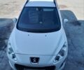Белый Пежо 308, объемом двигателя 1.4 л и пробегом 185 тыс. км за 5300 $, фото 1 на Automoto.ua