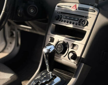 Белый Пежо 308, объемом двигателя 1.6 л и пробегом 183 тыс. км за 8000 $, фото 20 на Automoto.ua