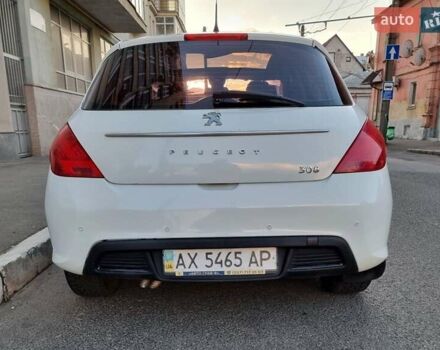 Белый Пежо 308, объемом двигателя 1.6 л и пробегом 135 тыс. км за 7400 $, фото 3 на Automoto.ua