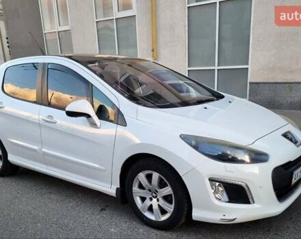 Белый Пежо 308, объемом двигателя 1.6 л и пробегом 135 тыс. км за 7400 $, фото 2 на Automoto.ua