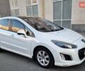 Белый Пежо 308, объемом двигателя 1.6 л и пробегом 135 тыс. км за 7400 $, фото 2 на Automoto.ua