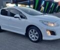 Белый Пежо 308, объемом двигателя 1.56 л и пробегом 212 тыс. км за 5799 $, фото 1 на Automoto.ua