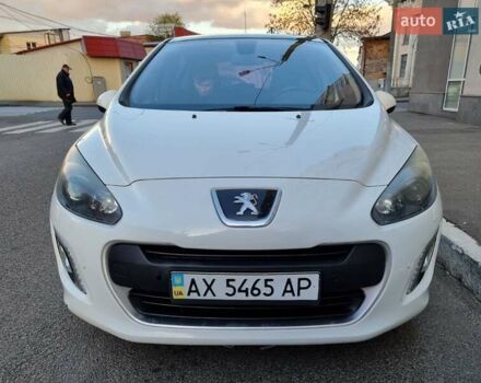 Белый Пежо 308, объемом двигателя 1.6 л и пробегом 135 тыс. км за 7400 $, фото 1 на Automoto.ua