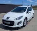 Белый Пежо 308, объемом двигателя 1.6 л и пробегом 213 тыс. км за 5950 $, фото 1 на Automoto.ua