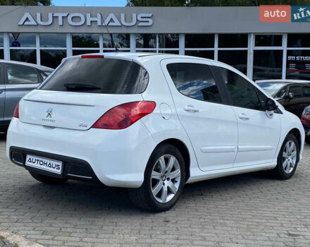 Белый Пежо 308, объемом двигателя 1.6 л и пробегом 196 тыс. км за 6500 $, фото 5 на Automoto.ua