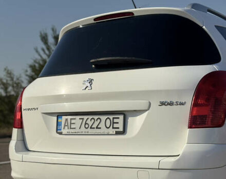 Белый Пежо 308, объемом двигателя 1.6 л и пробегом 183 тыс. км за 8000 $, фото 6 на Automoto.ua