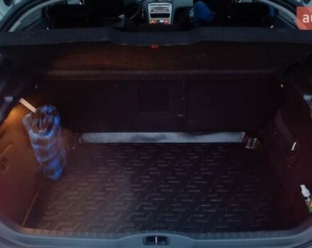 Белый Пежо 308, объемом двигателя 1.6 л и пробегом 161 тыс. км за 6500 $, фото 16 на Automoto.ua