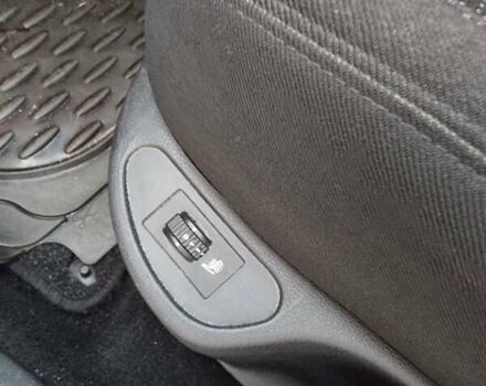 Белый Пежо 308, объемом двигателя 1.6 л и пробегом 135 тыс. км за 7400 $, фото 18 на Automoto.ua