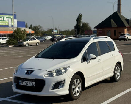 Белый Пежо 308, объемом двигателя 1.6 л и пробегом 183 тыс. км за 8000 $, фото 2 на Automoto.ua