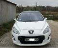 Белый Пежо 308, объемом двигателя 1.6 л и пробегом 101 тыс. км за 9000 $, фото 1 на Automoto.ua