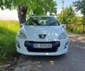 Білий Пежо 308, об'ємом двигуна 1.6 л та пробігом 110 тис. км за 7600 $, фото 1 на Automoto.ua