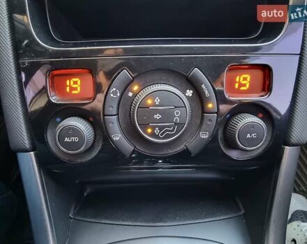 Белый Пежо 308, объемом двигателя 1.6 л и пробегом 135 тыс. км за 7400 $, фото 10 на Automoto.ua