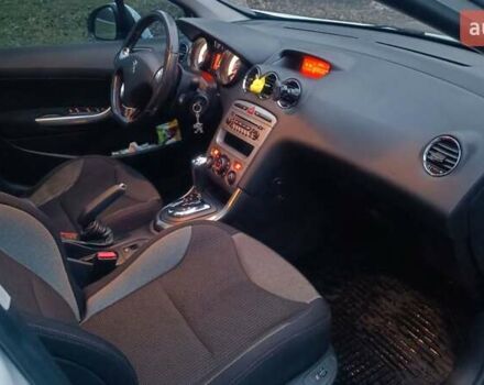 Белый Пежо 308, объемом двигателя 1.6 л и пробегом 161 тыс. км за 6500 $, фото 13 на Automoto.ua