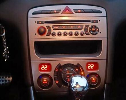 Белый Пежо 308, объемом двигателя 1.6 л и пробегом 161 тыс. км за 6500 $, фото 23 на Automoto.ua