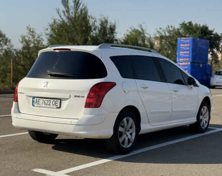 Белый Пежо 308, объемом двигателя 1.6 л и пробегом 183 тыс. км за 8000 $, фото 7 на Automoto.ua