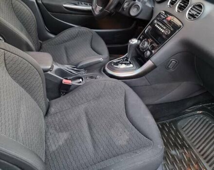 Белый Пежо 308, объемом двигателя 1.6 л и пробегом 135 тыс. км за 7400 $, фото 17 на Automoto.ua