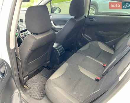 Белый Пежо 308, объемом двигателя 1.6 л и пробегом 196 тыс. км за 6500 $, фото 10 на Automoto.ua