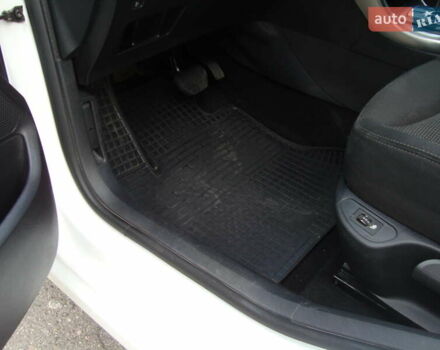 Білий Пежо 308, об'ємом двигуна 1.6 л та пробігом 148 тис. км за 7300 $, фото 27 на Automoto.ua