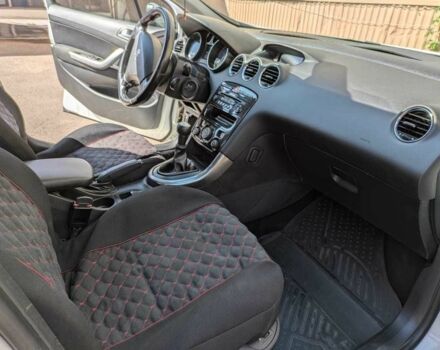 Білий Пежо 308, об'ємом двигуна 1.6 л та пробігом 161 тис. км за 7400 $, фото 9 на Automoto.ua